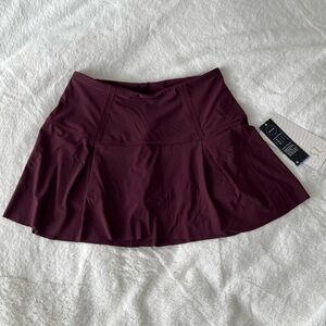 Lululemon Burgundy Athletic Skirt Size 4 NWT